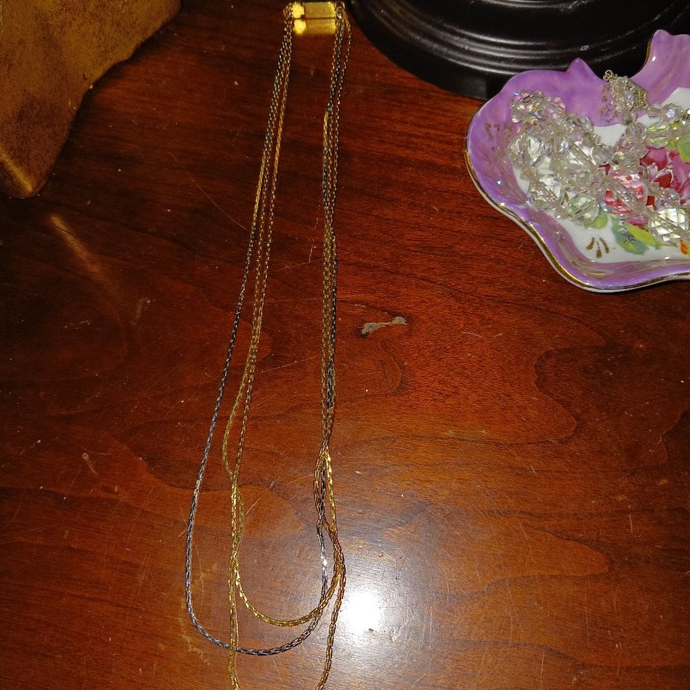 Avon Vintage Necklace